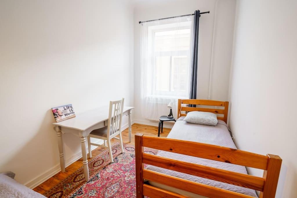 Two Bedroom Ausekla Apartment Liepāja Eksteriør billede